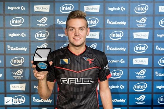 OMG官方：“黑暗势力”这个Slogan可能多平台受限 决定将其弃用